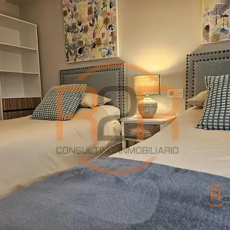 Apartament 1a126 Centrico De 2 En By R2r