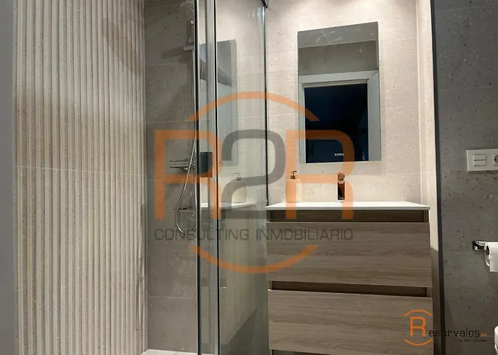 1a126 Centrico De 2 En By R2r Apartament *