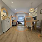1a126 Céntrico De 2 En By R2r