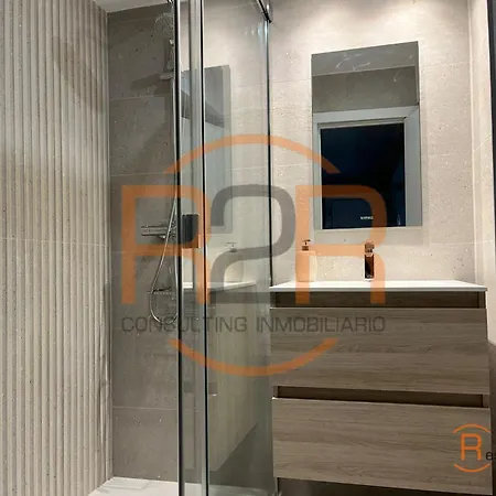 1A126 Apartamento céntrico de 2 dormitorios en Gijón By R2R Appartement *