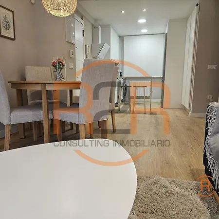 1A126 Apartamento céntrico de 2 dormitorios en Gijón By R2R Gijón