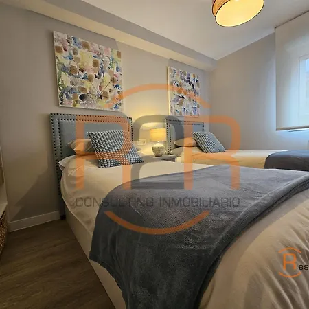 1A126 Apartamento céntrico de 2 dormitorios en Gijón By R2R *