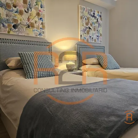 1A126 Apartamento céntrico de 2 dormitorios en Gijón By R2R