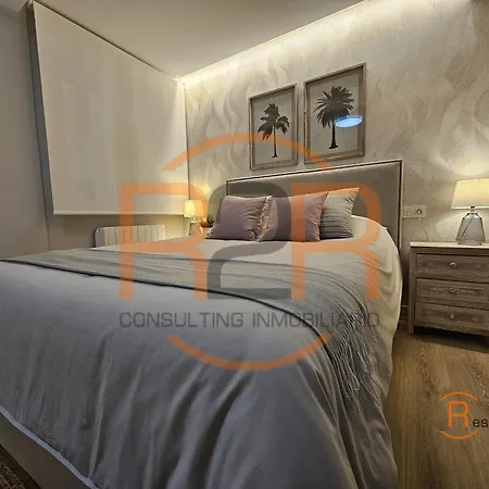 1A126 Apartamento céntrico de 2 dormitorios en Gijón By R2R *